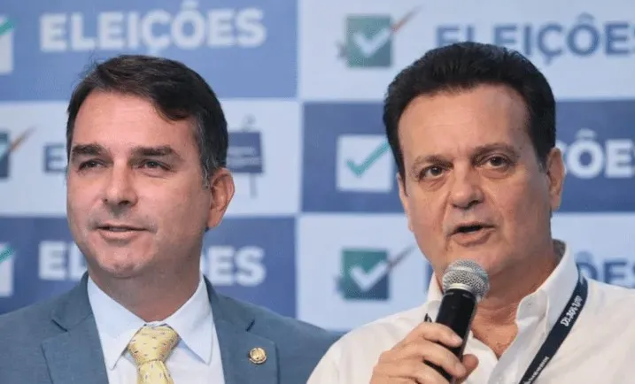 Flávio Bolsonaro e Gilberto Kassab - Foto: Divulgação