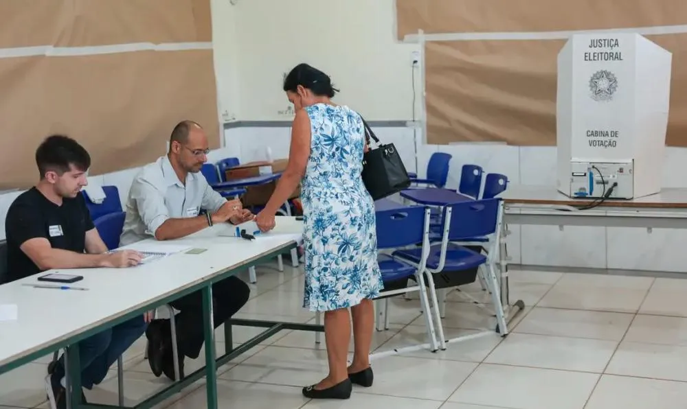 Cinco estados e o DF escolherão o governador neste domingo (25)