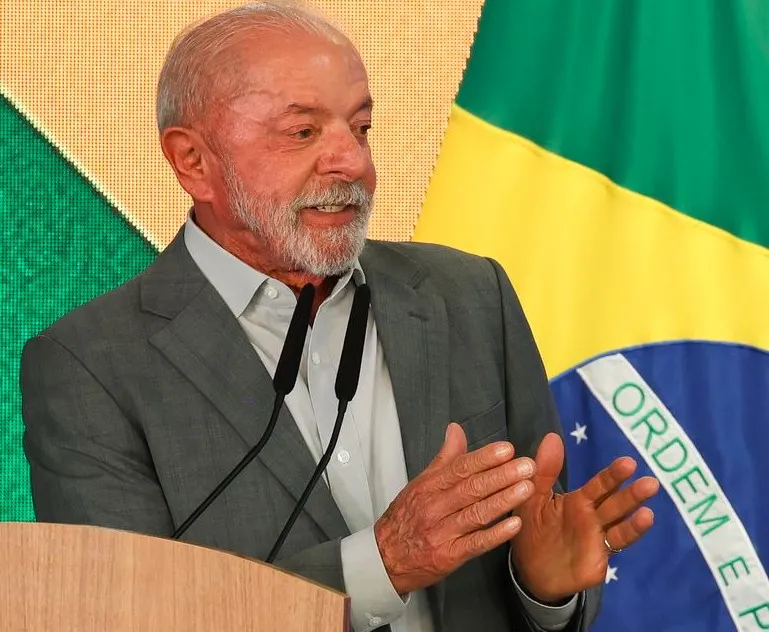 Após vitória nas urnas, Lula vai retomar viagens internacionais