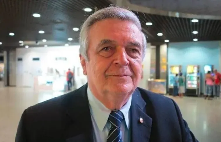 Ariosto Holando fez história no Parlamento ao defender a educação, a ciência e a tecnologia/Arquivo/Divulgação
